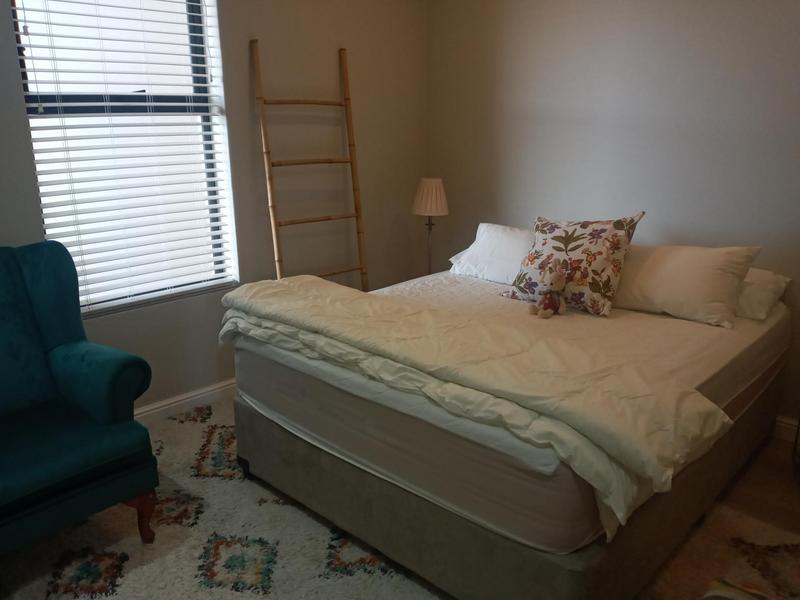 To Let 2 Bedroom Property for Rent in Somerset West Western Cape